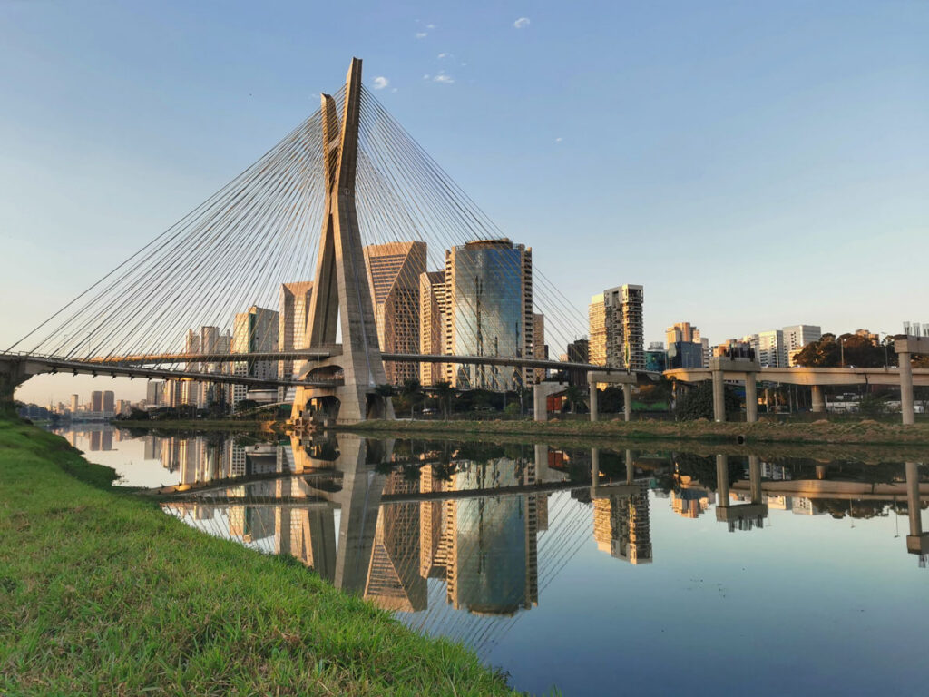 stayed-bridge-sao-paulo-across-pinheiros Sao Paulo